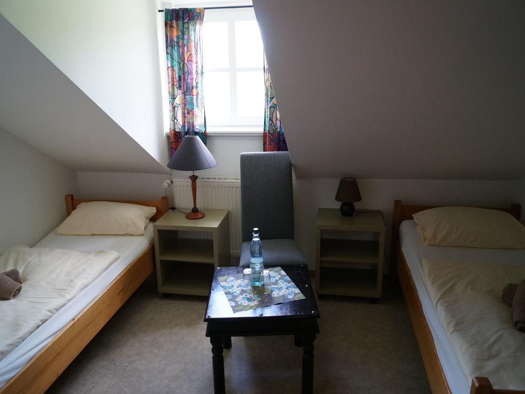 Gasthuus Ulenhoff Hotel Westoverledingen Bilik gambar