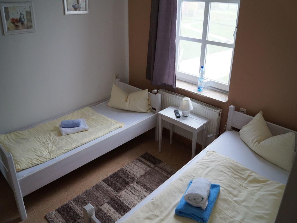 Gasthuus Ulenhoff Hotel Westoverledingen Bilik gambar