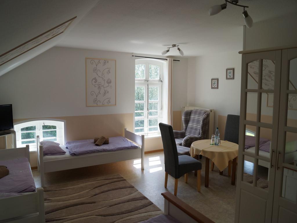 Gasthuus Ulenhoff Hotel Westoverledingen Bilik gambar