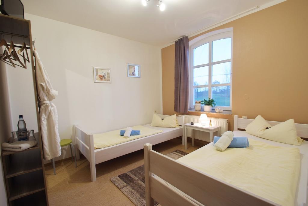 Gasthuus Ulenhoff Hotel Westoverledingen Bilik gambar